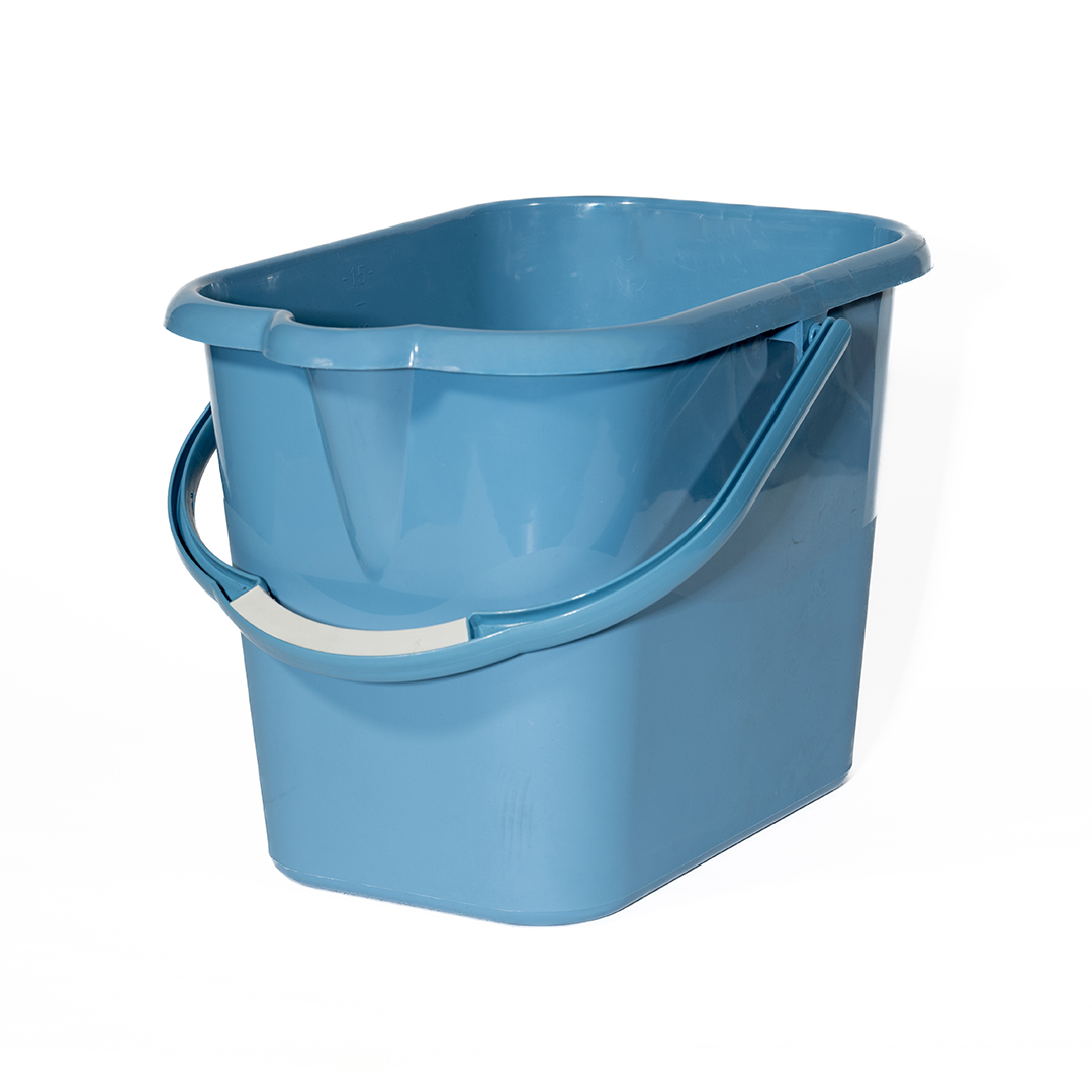 SECCHIO VIP 15LT CON MANICO GOMMA