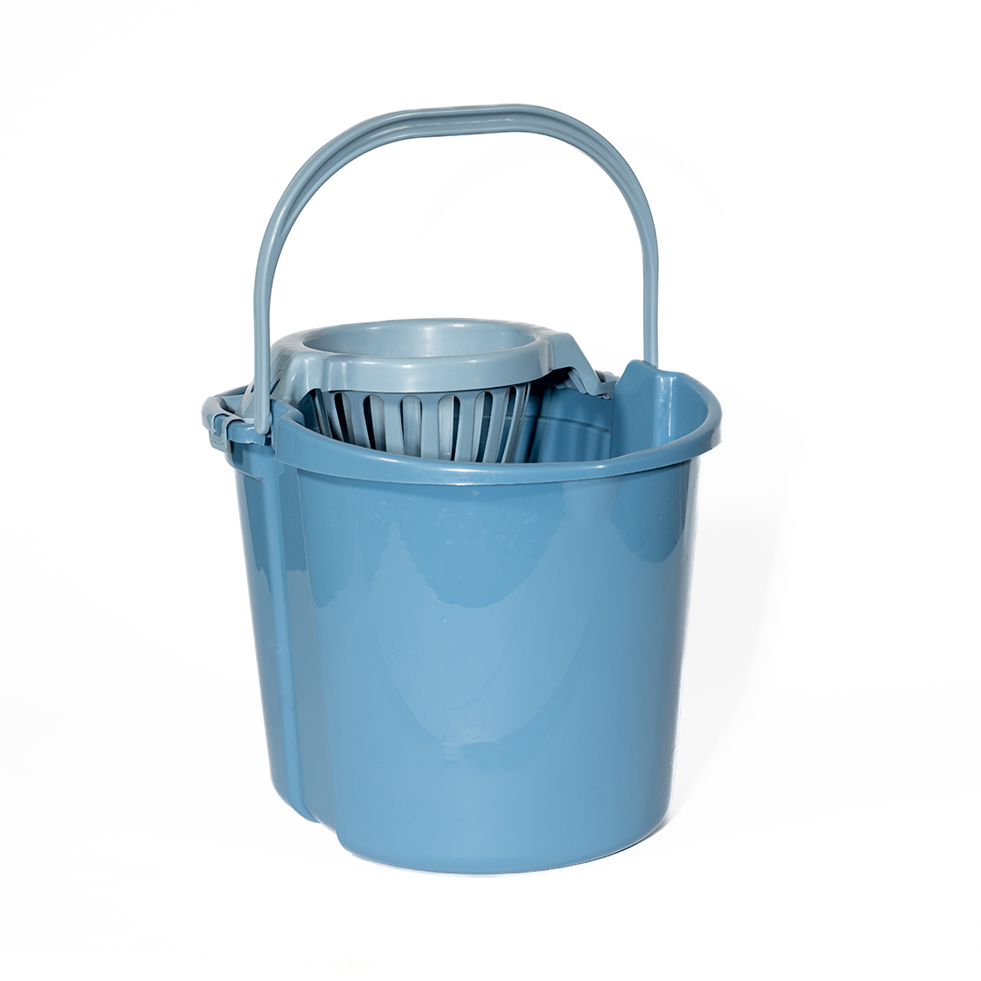 SECCHIO SPACE 13L CON STRIZZATORE